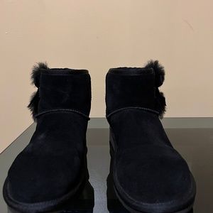 Black Victoria Mini koolaburra by UGG size 8